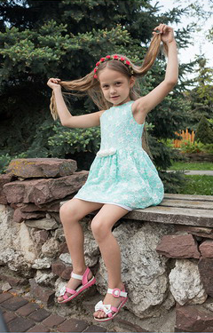 Tiny Model Alina 6y