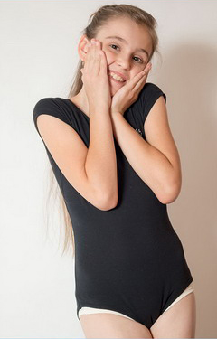 Tiny Model Kusha 9y
